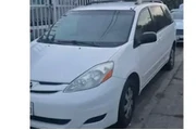 Vendo toyota sienna 2006 en Los Angeles
