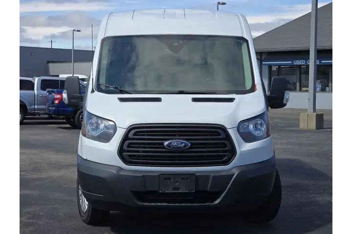 $21952 : Ford Transit 2019 250 3dr LW image 9