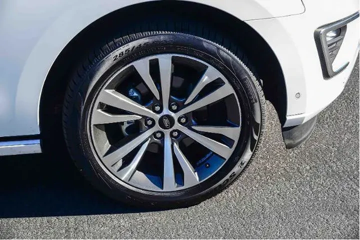 $38995 : Ford Expedition 2020 4x4 Pla image 9