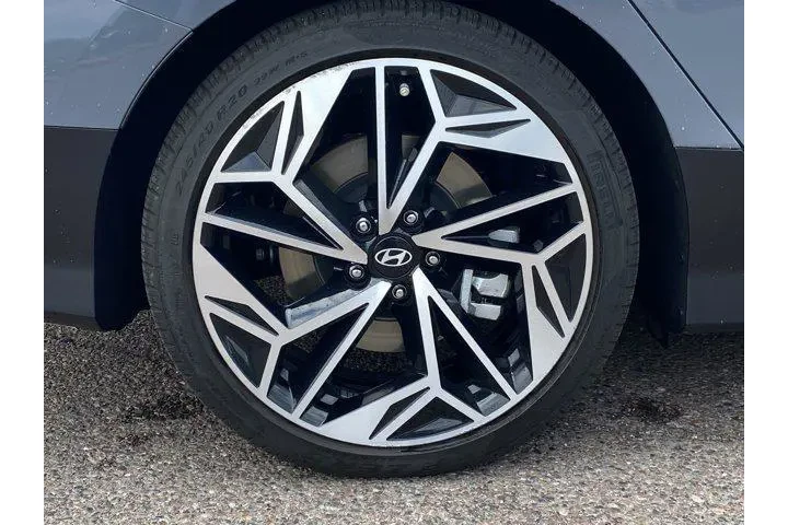 $27098 : Hyundai IONIQ 6 2024 SEL 4dr image 9