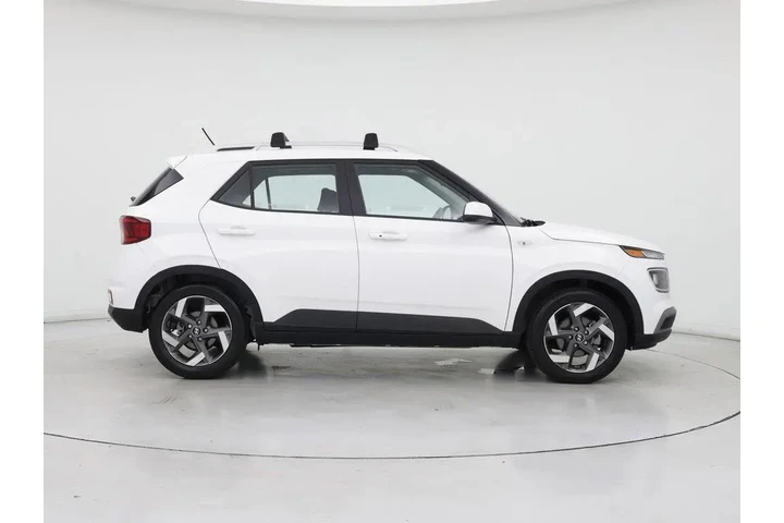 $21998 : Hyundai VENUE 2025 SEL 4dr C image 7