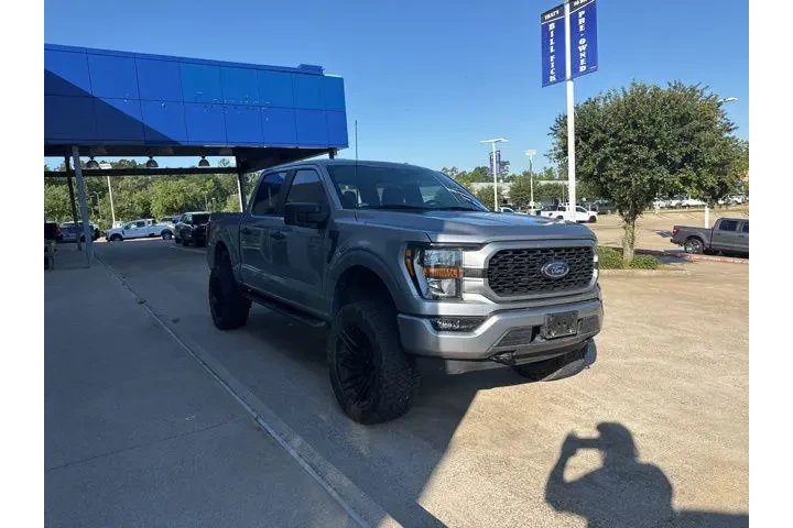 $39988 : Ford F-150 2023 4x4 Lariat 4 image 2