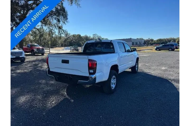 $30585 : Toyota Tacoma 2023 4x2 SR5 4 image 5
