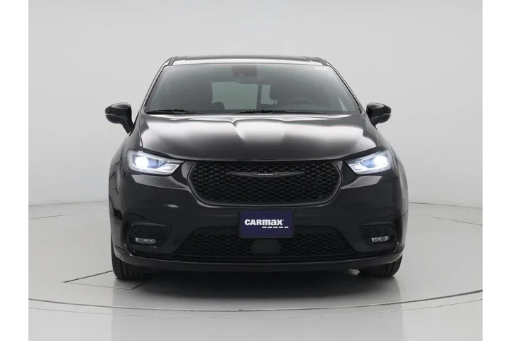 $29998 : Chrysler Pacifica Plug-In Hy image 5