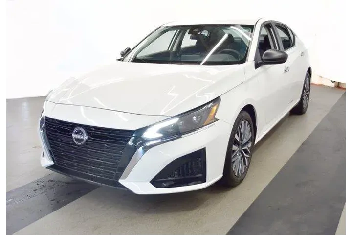 $20994 : Nissan Altima 2025 2.5 SV 4d image 4