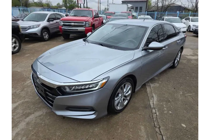 $16500 : 2019 Accord LX image 2