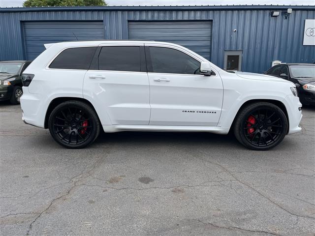 $24888 : 2013 Grand Cherokee SRT8, 201 image 5