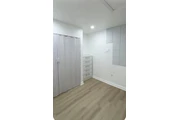 $1200 : Kendall Efficient for Rent thumbnail