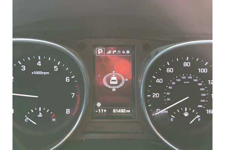 $18900 : Hyundai SANTA FE Sport 2018 image 8