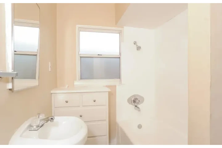 $2500 : Available House for rent in FL image 7