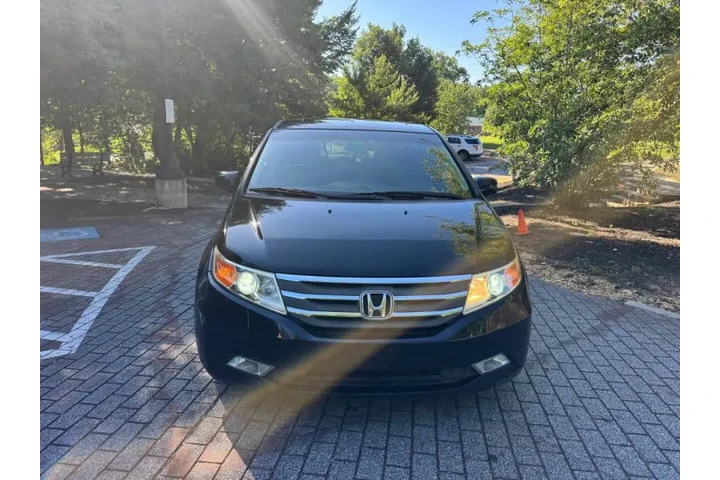 $5500 : 2012 Odyssey Touring image 2