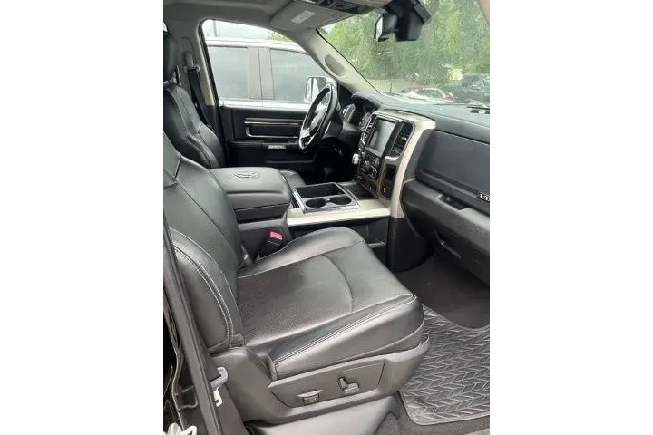 $17988 : Ram 1500 2014 4x4 Laramie 4d image 9