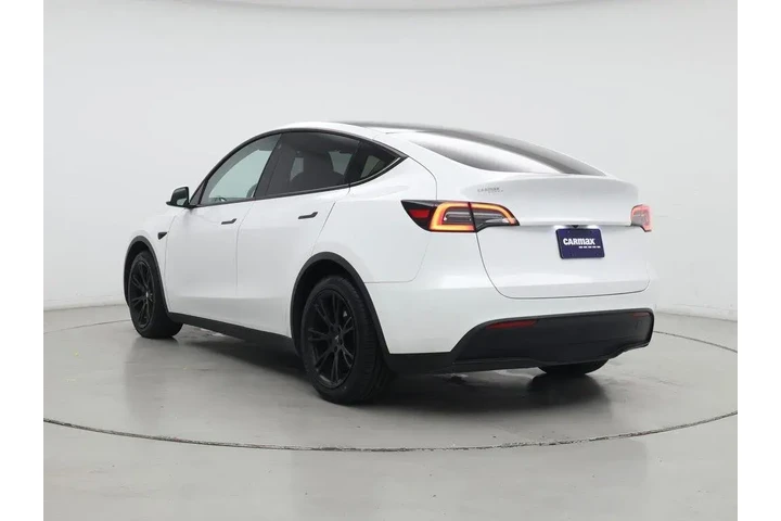 $24998 : Tesla Model Y 2021 AWD Long image 2