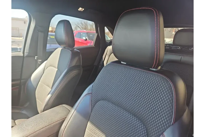 $21956 : Ford Escape 2023 AWD ST-Line image 7