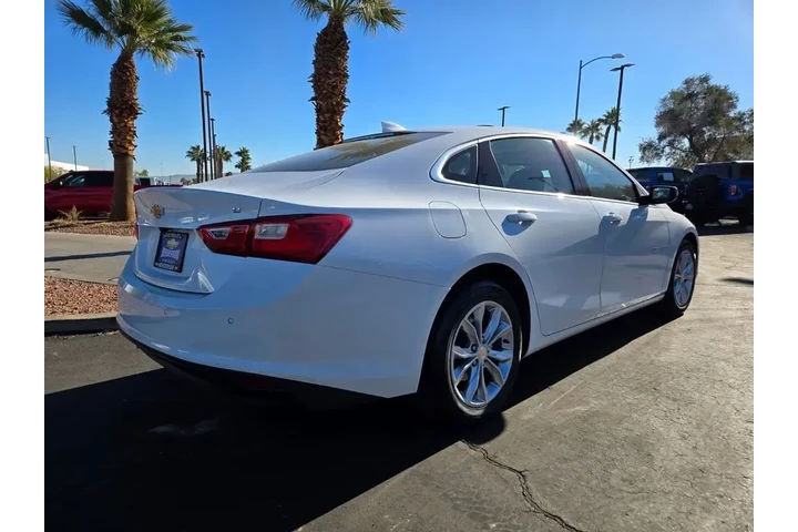 $17994 : Chevrolet Malibu 2024 LT 4dr image 6