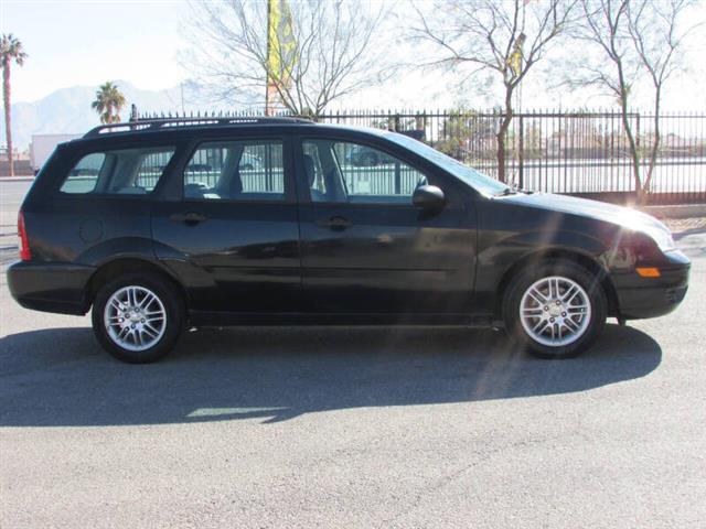 $3995 : 2005 Focus ZXW SE image 3