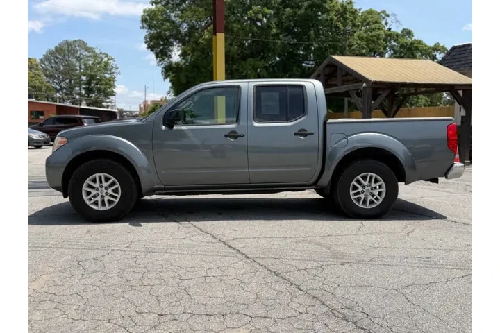 2016 Frontier SV image 4