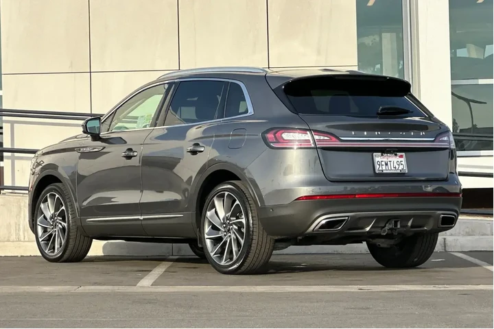 $38900 : Lincoln Nautilus 2022 AWD Re image 5