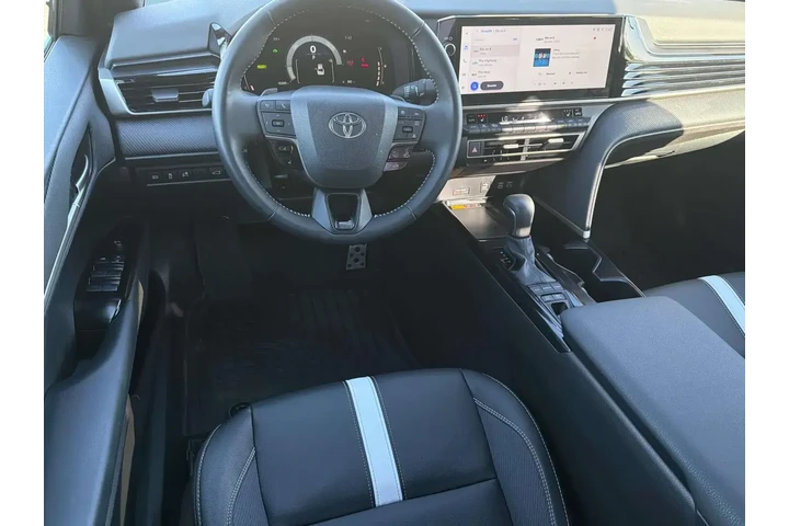 $32980 : Toyota Camry 2025 SE 4dr Sed image 8