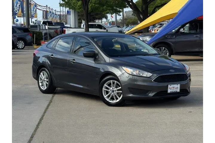 $9998 : Ford Focus 2018 SE 4dr Sedan image 1