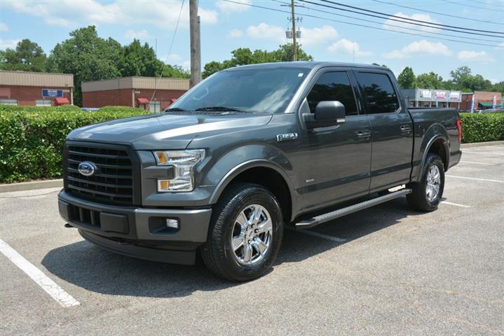 2017 F-150 XLT image 1