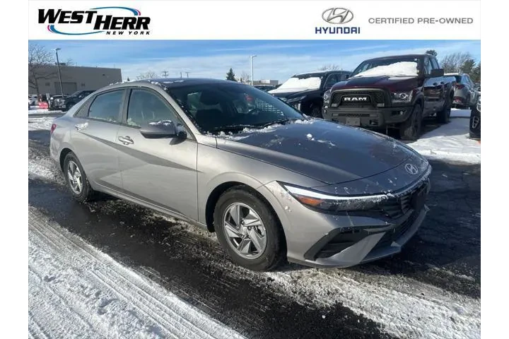 $18903 : Hyundai ELANTRA 2025 SE 4dr image 1