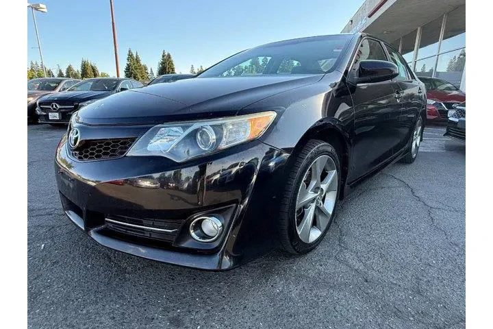 $10592 : Toyota Camry 2012 SE 4dr Sed image 6