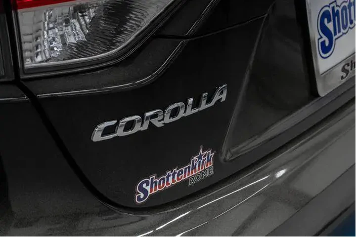 $24120 : Toyota Corolla 2025 LE 4dr S image 8
