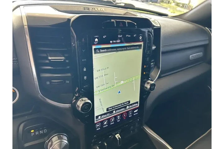 $32010 : Ram 1500 2021 4x2 Laramie 4d image 10