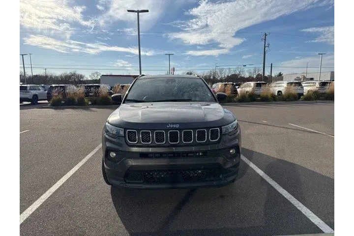 $18988 : Jeep Compass 2023 4x4 Latitu image 4