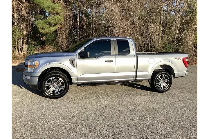 $28742 : Ford F-150 2022 4x4 XL 4dr S image 6