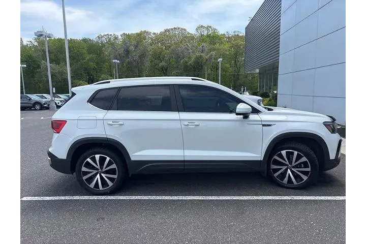 $18498 : Volkswagen Taos 2022 AWD SE image 4