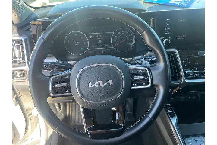 Kia Sorento Hybrid 2022 EX 4 image 9