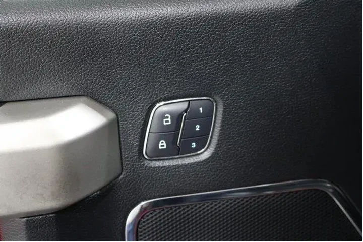 $34982 : Ford F-150 2015 4x4 Lariat 4 image 7