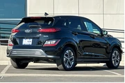 $18900 : Hyundai KONA Electric 2023 S thumbnail