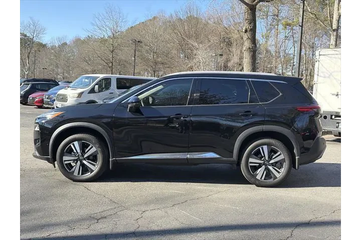 $25748 : Nissan Rogue 2023 AWD SL 4dr image 2