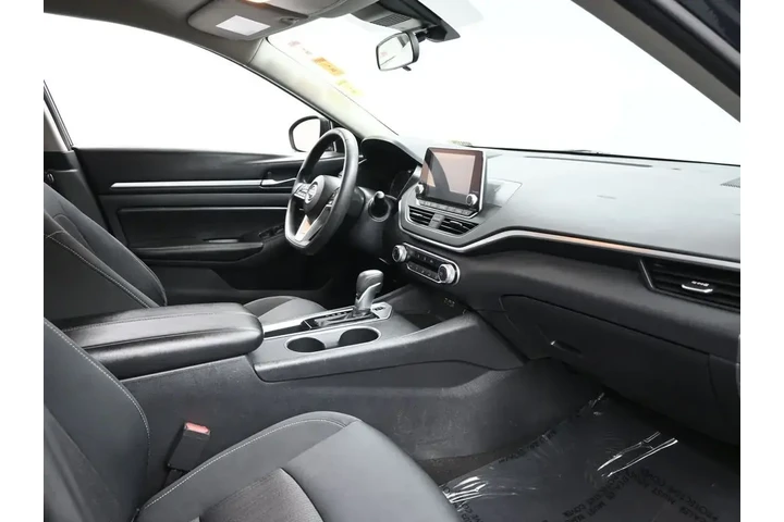 $15314 : Nissan Altima 2022 2.5 SV 4d image 10