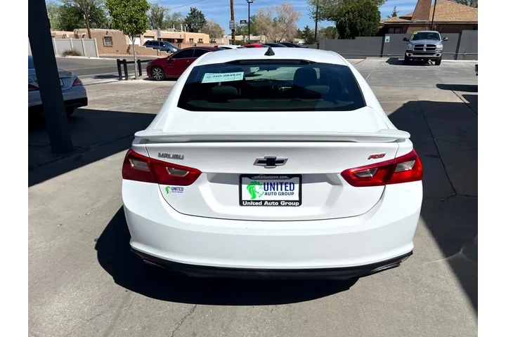 2019 Malibu RS image 6