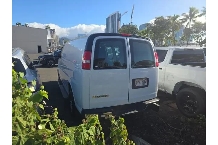 $25995 : Chevrolet Express 2022 2500 image 5