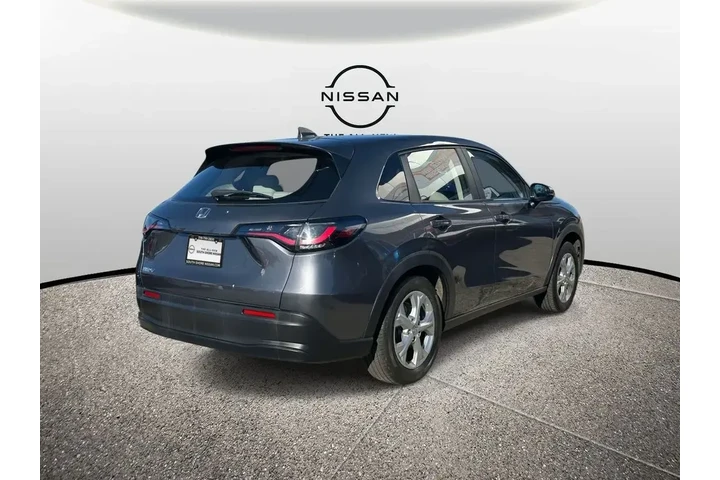 $20595 : Honda HR-V 2023 LX 4dr Cross image 4