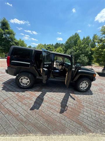 $5500 : 2007 HUMMER H3 image 10