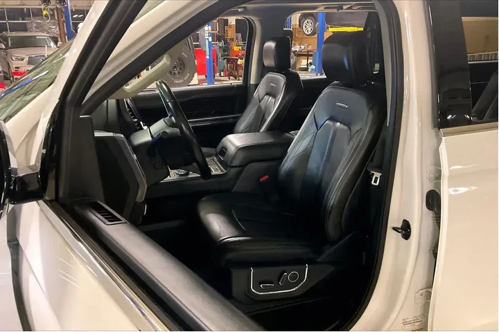 $39333 : Ford Expedition MAX 2020 4x4 image 7