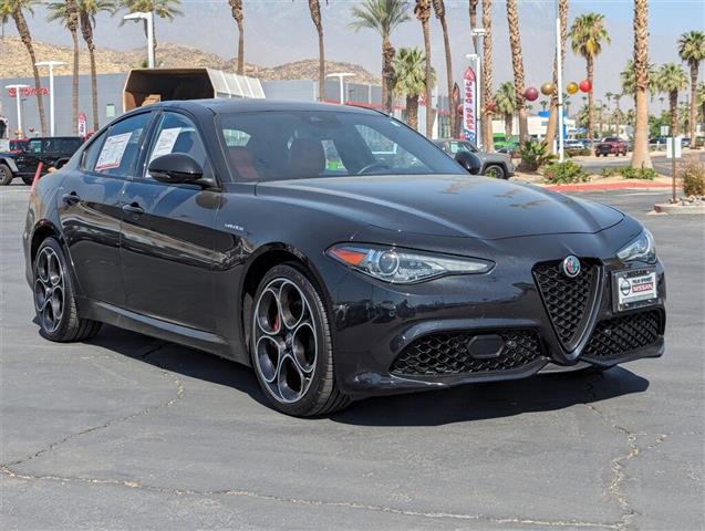 $33950 : 2023 Alfa Romeo Giulia Veloce image 6