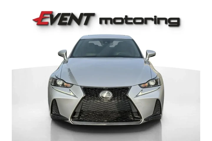 $20999 : 2018 IS image 9