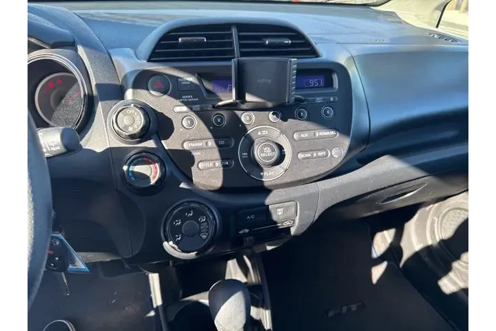 $11500 : Honda Fit 2013 Sport 4dr Hat image 8