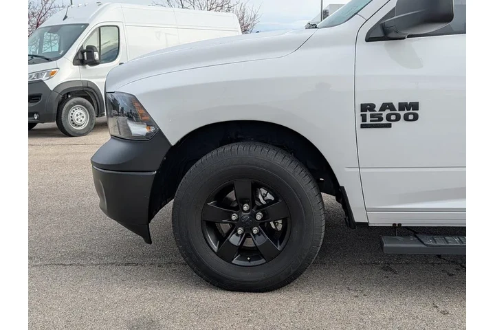 $35995 : Ram 1500 Classic 2024 4x4 Tr image 10