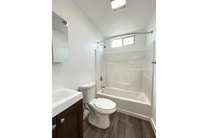 $24000 : Apt 2 recamaras - remodelado image 9