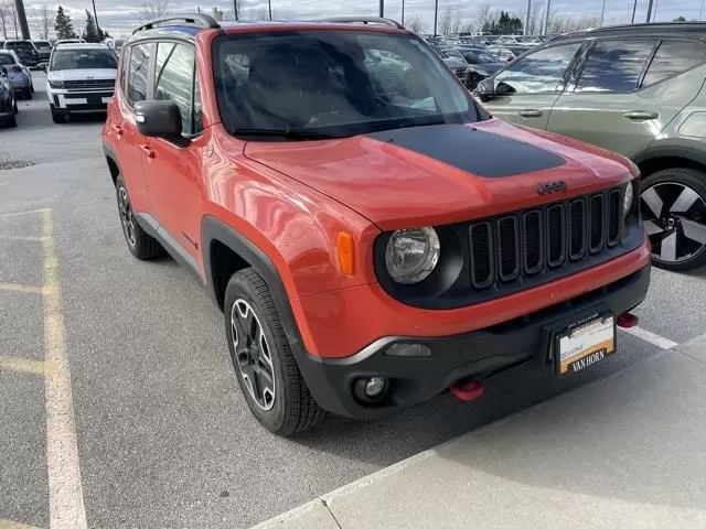 $16366 : Pre-Owned 2017 Renegade Trail image 1