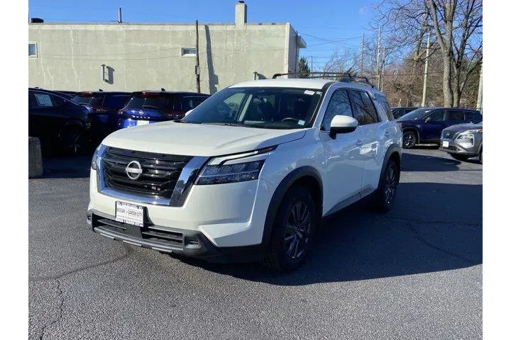 $27495 : Nissan Pathfinder 2022 AWD S image 8
