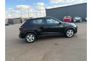 $15980 : Nissan Kicks 2021 S 4dr Cros thumbnail